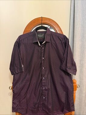 Maceoo Short Sleeve Button-Up Shirt - Deep Plum Geometric